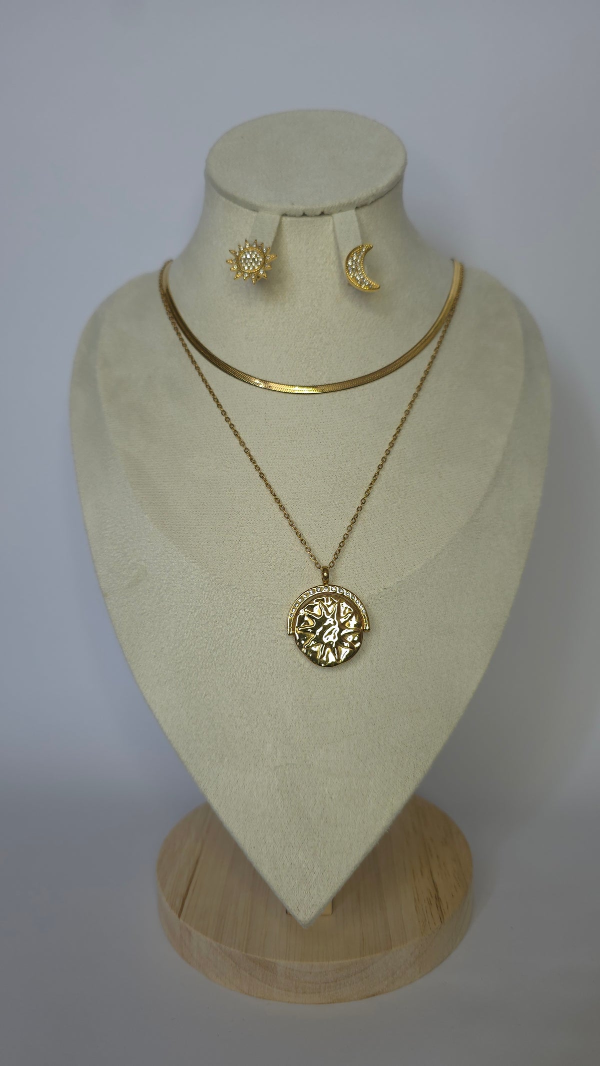 Conjunto collar y aros Sol & Luna