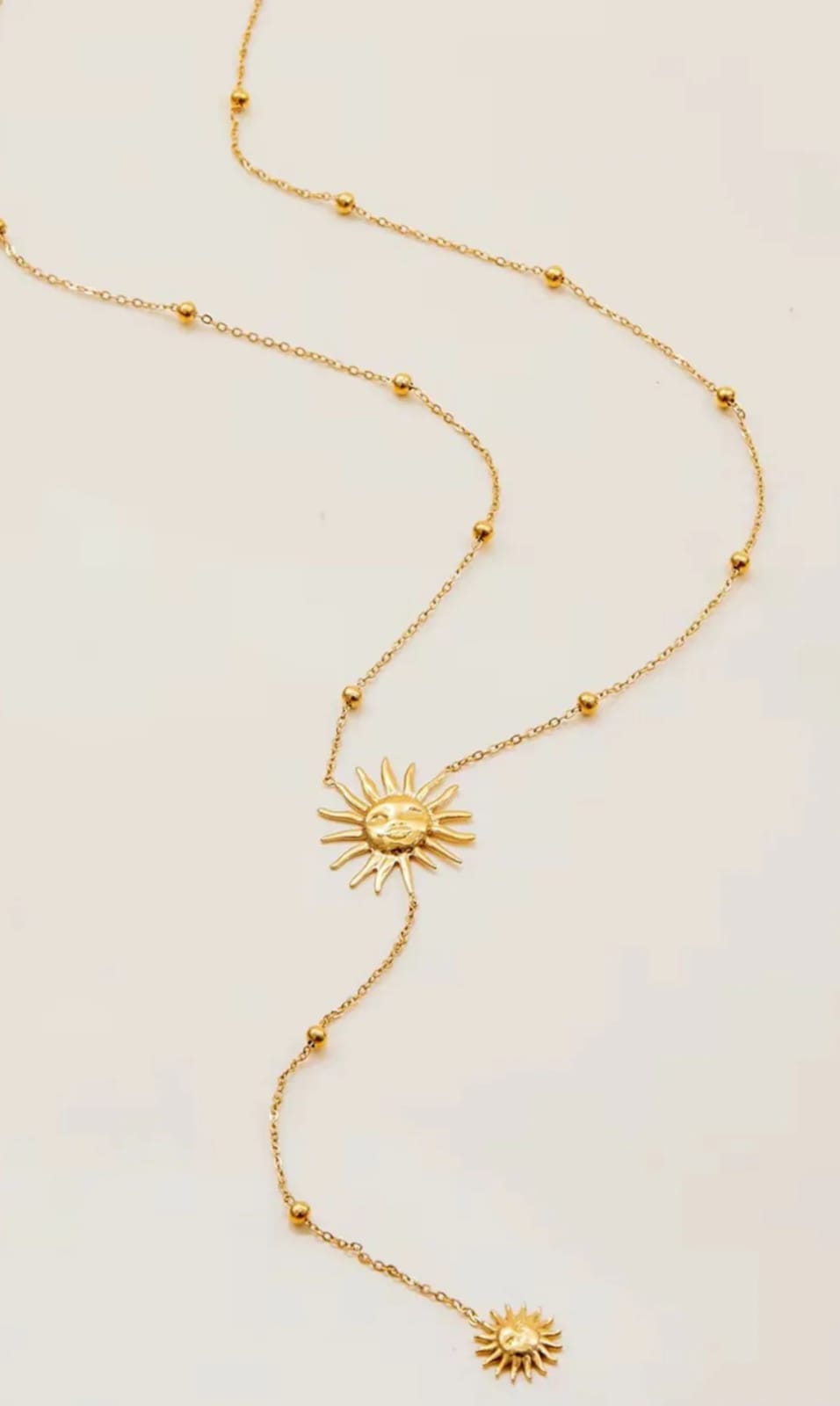 Collar con detalle de Sol