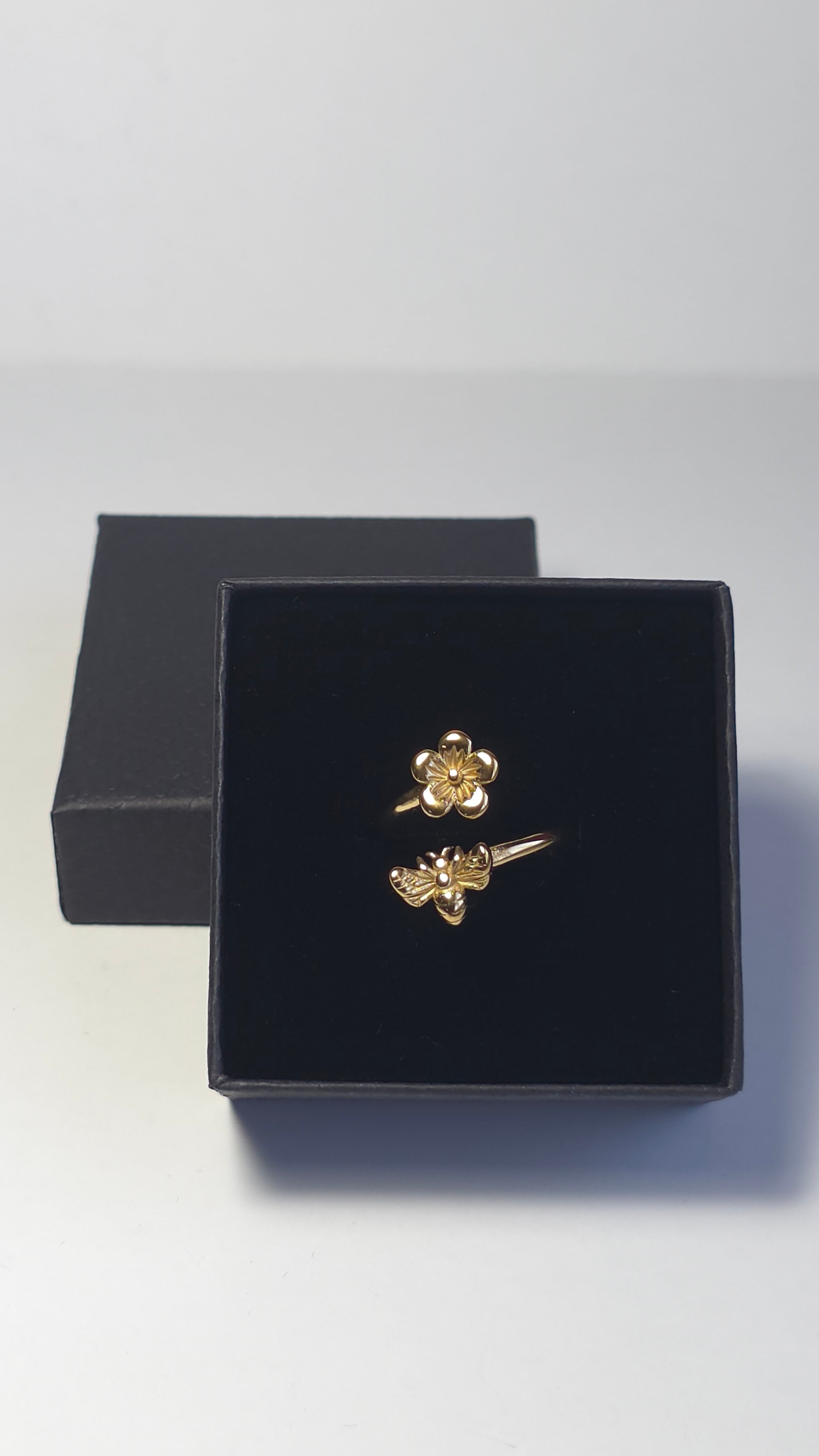 Anillo ajustable flor y abeja