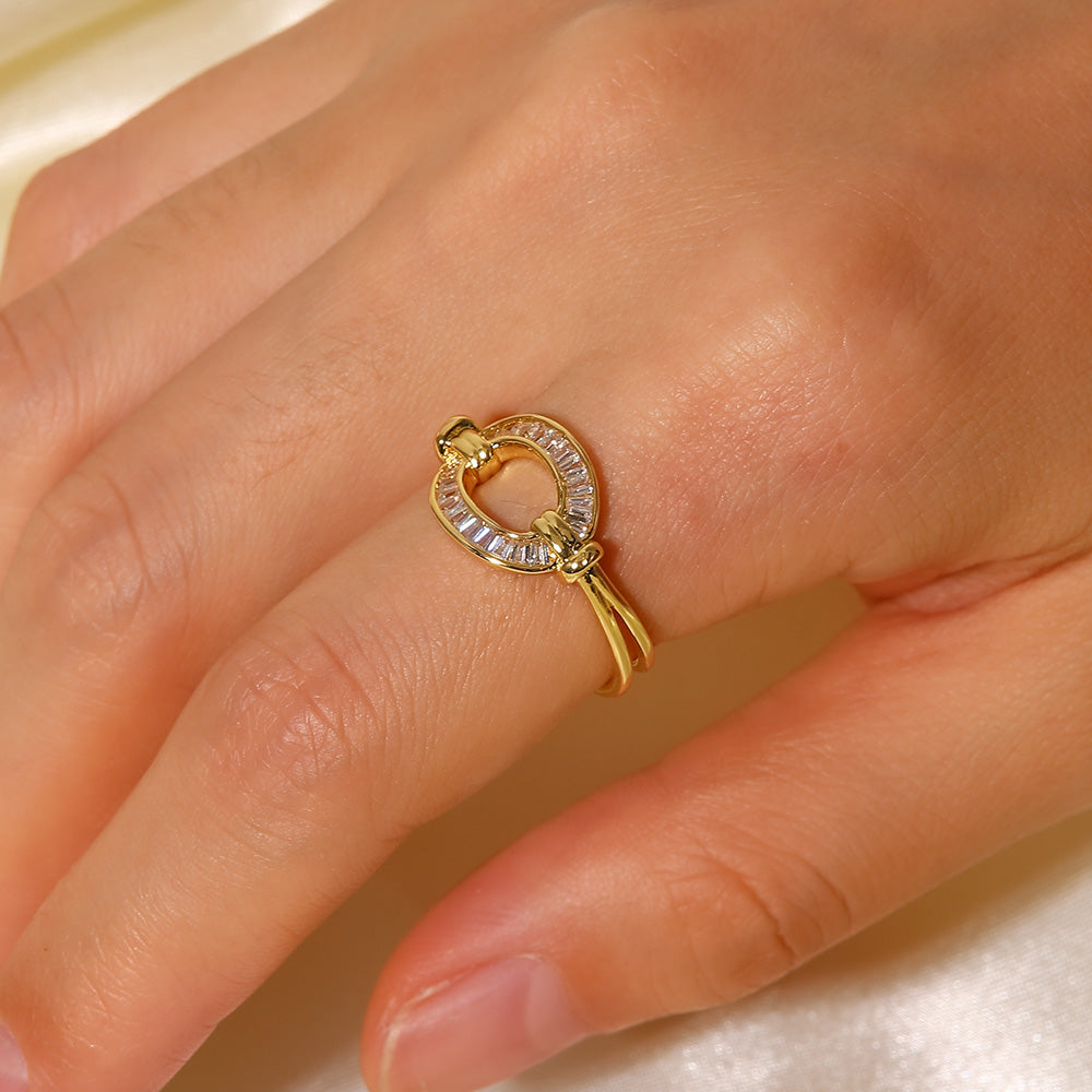 Anillo ajustable con circonitas brillante