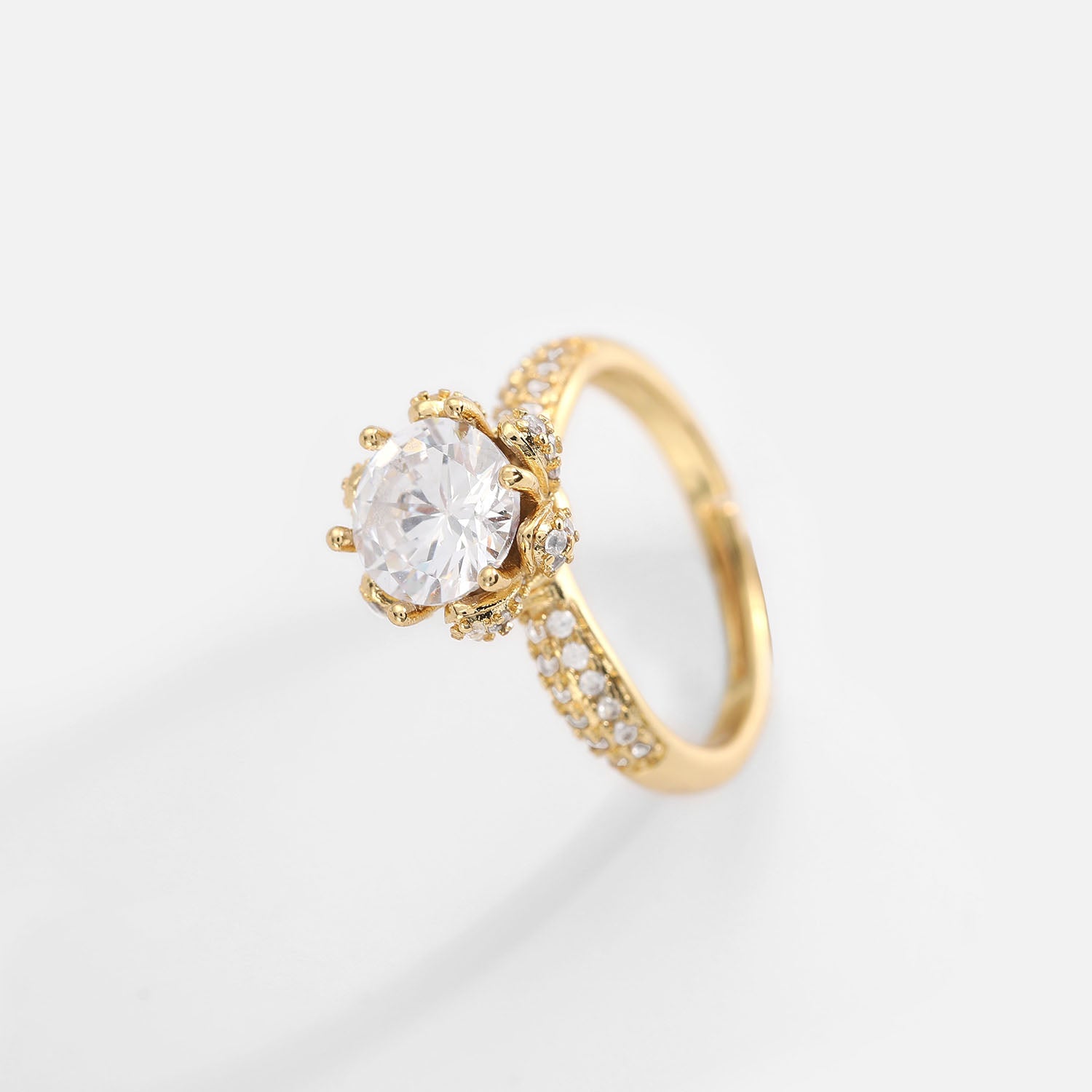 Anillos con circonita, con diseño de flor abierta y circonita cúbica grande