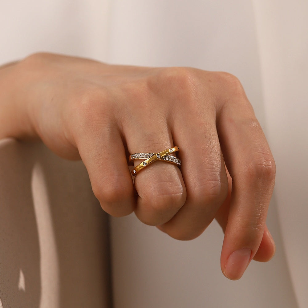 Anillo cruzado